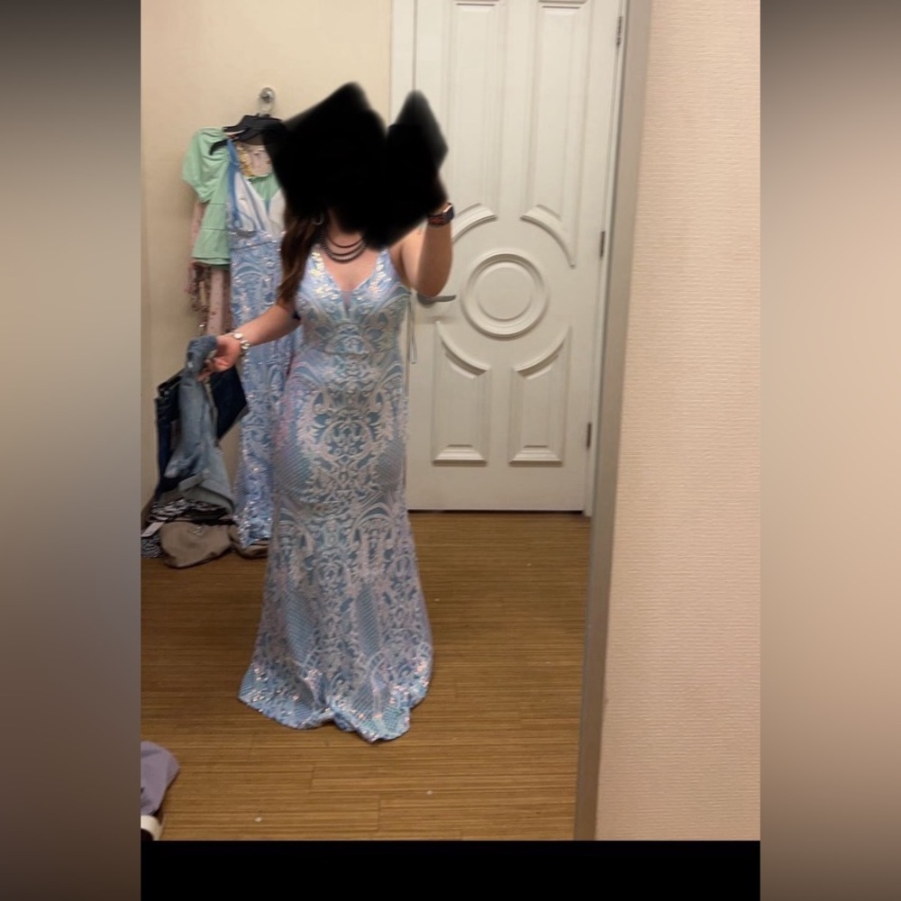 Gorgeous ~Never worn~ Mermaid Sequin Prom Dress